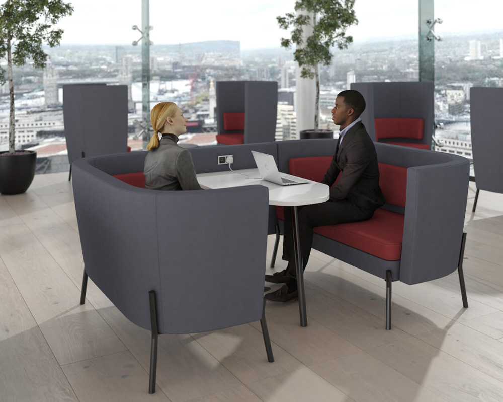 Low back meeting booths, with integrated table